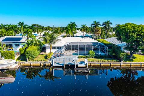 744 Peachtree Lane, waterfront for sale in Boca Raton