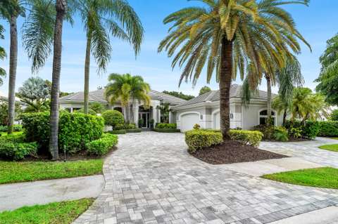 58 Saint George Place, home for sale in Palm Beach Gardens 33418
