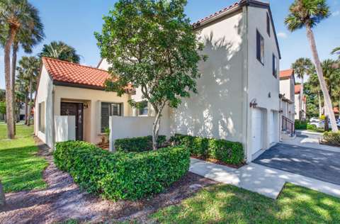 10 Via De Casas Sur #101, home for sale in Boynton Beach 33426