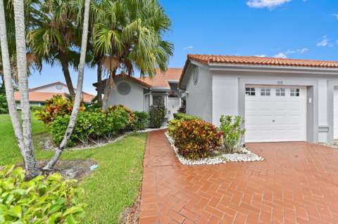 7571 Seafoam Court, home for sale in Boynton Beach 33437