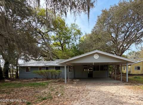 6917 Gatorbone Road, starter home for sale in Keystone Heights