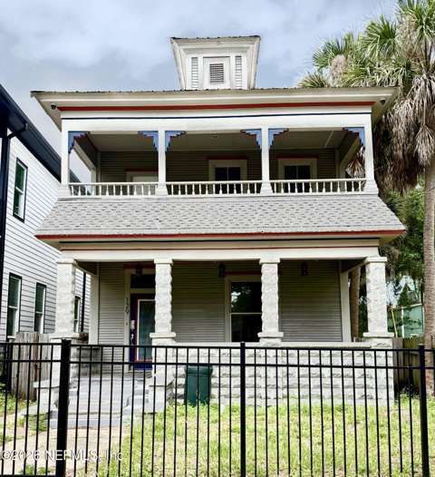 129 E 5Th Street, home for sale on E 5Th Street