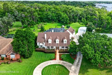 1806 Lakedge Drive, pool for sale in Middleburg