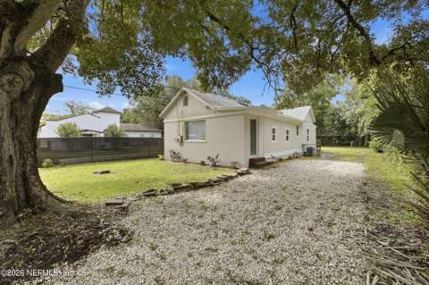2202 W 1St Street, home for sale on W 1St Street