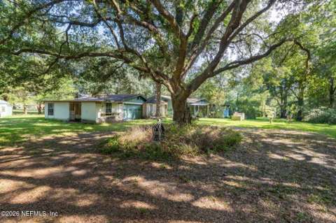 48565 Crawford Lane, home for sale in Hilliard 32046