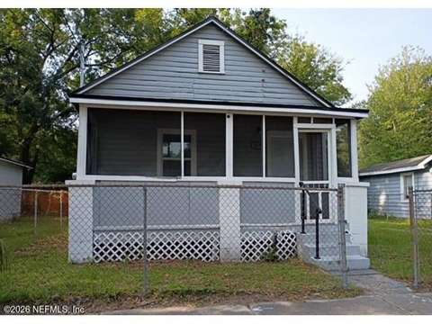 1554 W 17Th Street, home for sale on W 17Th Street