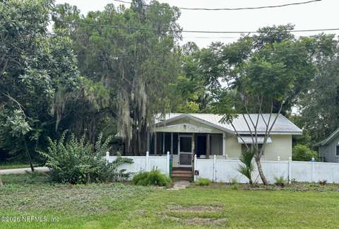 414 Chestnut Street, home for sale in Crescent City 32112