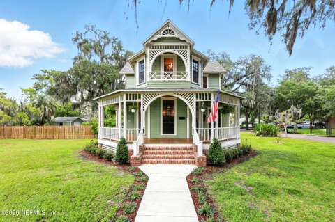 700 Walnut Street #A, home for sale on Walnut Street