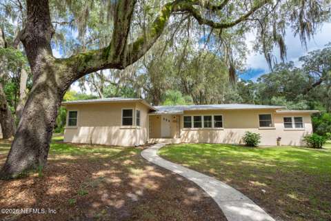 1202 Kirby Street, $300k–$500k for sale in Palatka