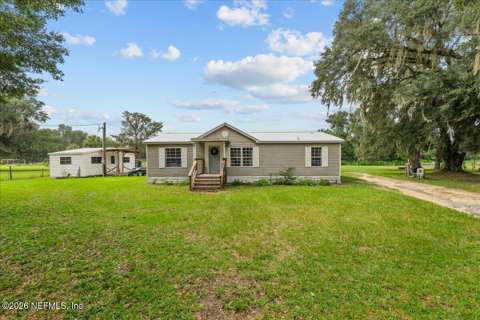 703 Walker Drive, home for sale in Interlachen 32148