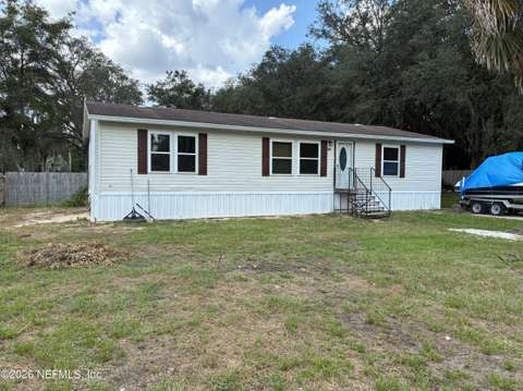 104 Reaves Avenue, home for sale in Interlachen 32148