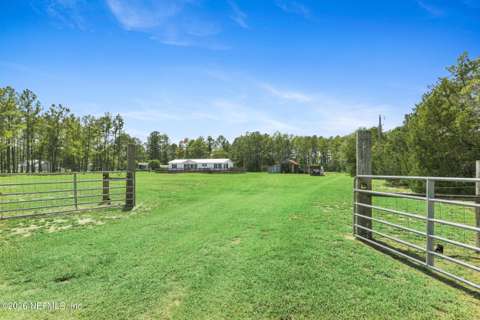 241826 County Road 121, home for sale in Hilliard 32046