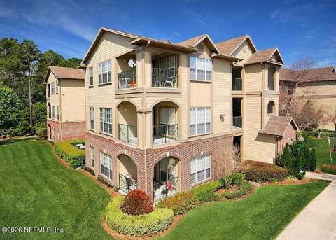 7800 Point Meadows Drive #332, home for sale in Jacksonville 32256