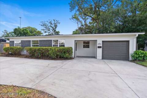 3701 Copper Circle, home for sale in Jacksonville 32207