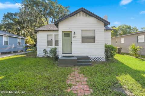 6717 N Pearl Street, home for sale on N Pearl Street
