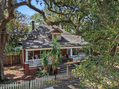320 E 9Th Street, home for sale on E 9Th Street