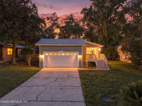 905 St Johns Avenue, starter home for sale in Green Cove Springs