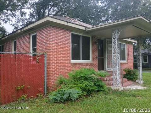 3140 Broadway Avenue, home for sale on Broadway Avenue
