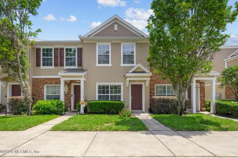 8077 Summerside Circle, home for sale on Summerside Circle