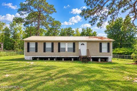119 Caracas Street, home for sale in Interlachen 32148