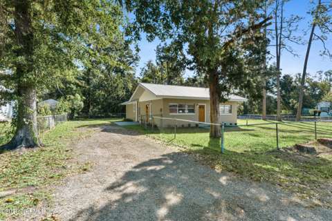 636 S Epperson Street, home for sale in Starke 32091