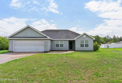 472 Red Hawk  Drive, home for sale in Waynesville 31566