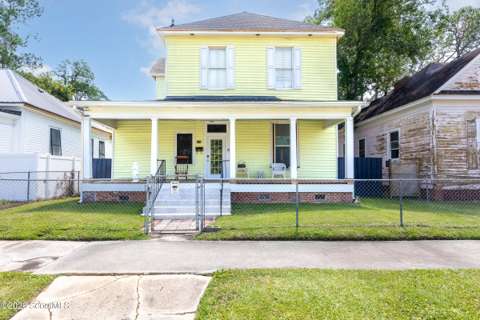 608 Ware Street, home for sale in Waycross 31503