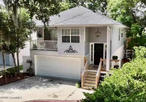 511 Cedar Street, $300k–$500k for sale in St. Simons Island