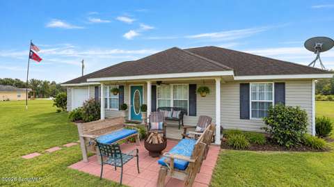 231 Colleen Lane, home for sale in Jesup 31545