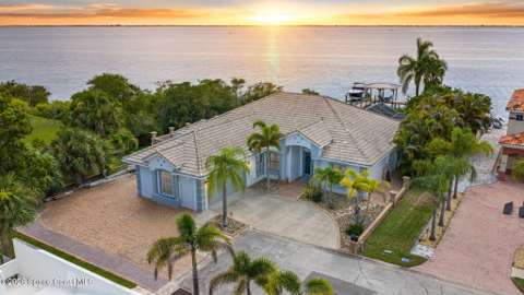 809 W Central Boulevard, home for sale in Cape Canaveral 32920