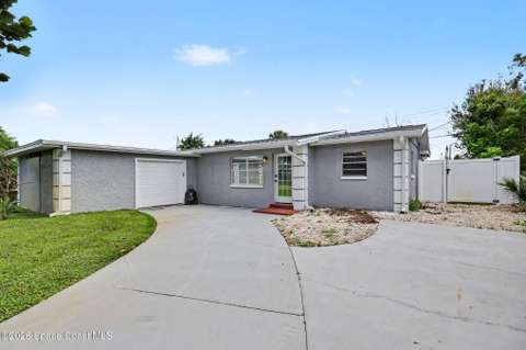 1909 Oakwood Drive, home for sale on Oakwood Drive