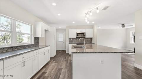 118 Carolina Avenue, Lynn Haven FL - photo 10 of 37