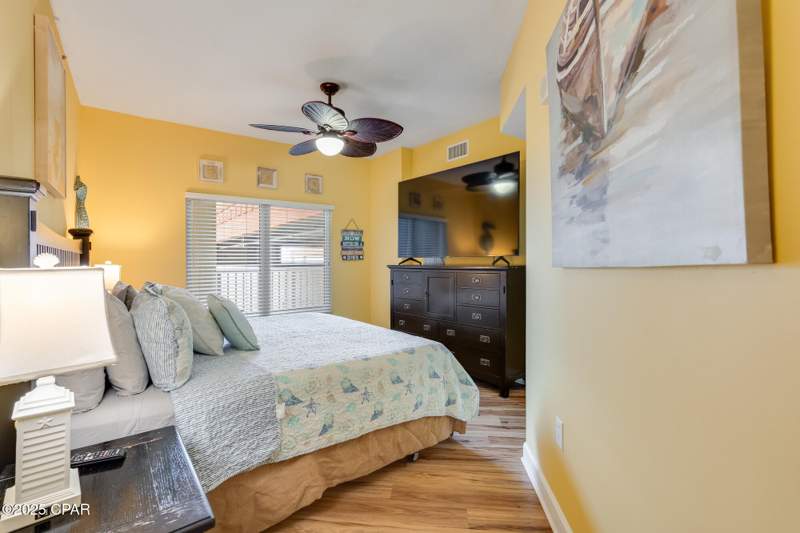 1 bedroom Condominium at 9900 Thomas Drive 1110, Shores Of Panama, Panama City Beach — photo 4