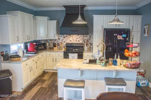 1224 Grace Avenue, Panama City FL - photo 8 of 35