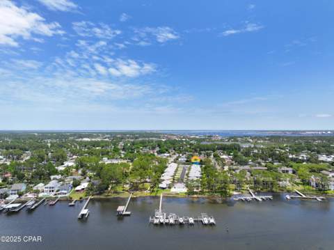 7009 N Lagoon Drive 107, Panama City FL - photo 8 of 75