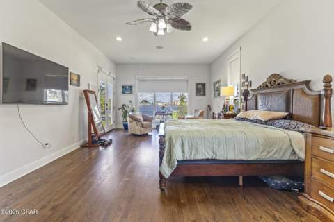 2502 Country Club Drive, Lynn Haven FL - photo 12 of 54