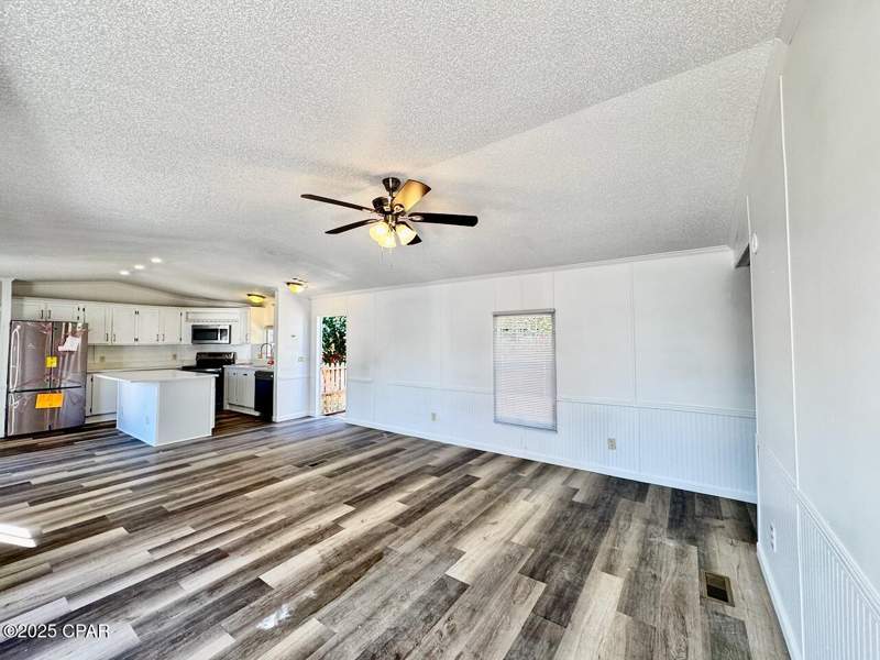 3 bedroom ManufacturedHome at 329 Hibiscus Drive, Laguna Beach Estates, Panama City Beach — photo 4