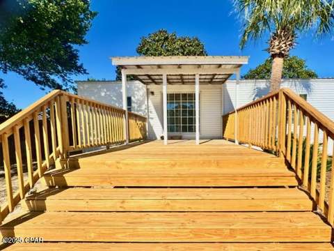 329 Hibiscus Drive, Panama City Beach FL - photo 7 of 42