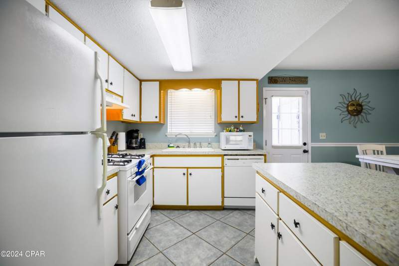 2 bedroom Attached at 630 Laurel Court, Holiday Point, Panama City Beach — photo 5