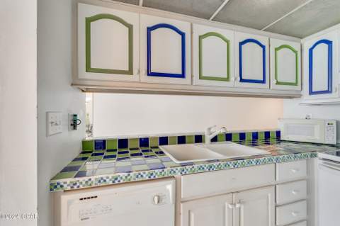 9850 S Thomas Drive 1109W, Panama City Beach FL - photo 11 of 47