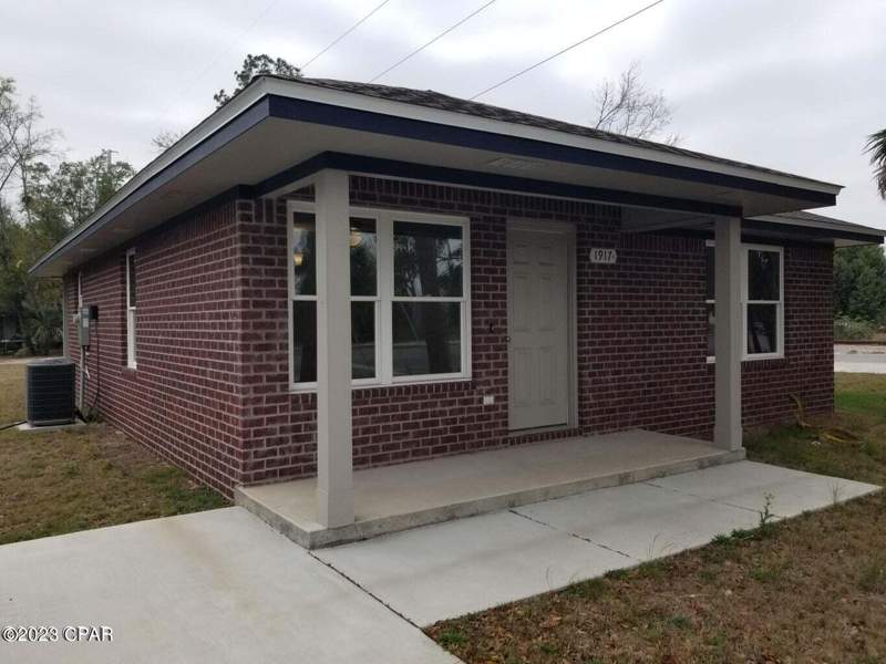 8 bedroom Duplex at 1917Abcd Michigan Avenue, Drummond & Ware Add, Panama City — photo 2