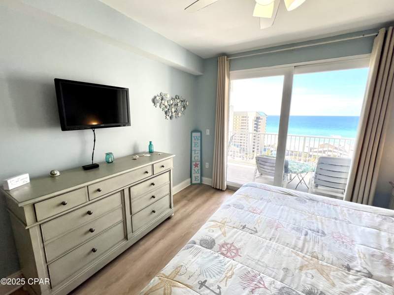 3 bedroom Condominium at 9860 S Thomas Drive 1026, Laketown Wharf, Panama City — photo 2