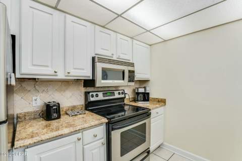 8815 Thomas 305, Panama City FL - photo 21 of 31