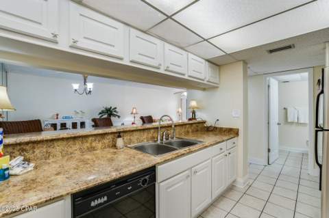 8815 Thomas 305, Panama City FL - photo 23 of 31