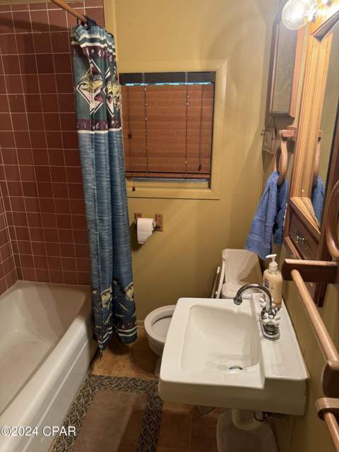 199 N Duck Avenue, Wewahitchka FL - photo 17 of 61