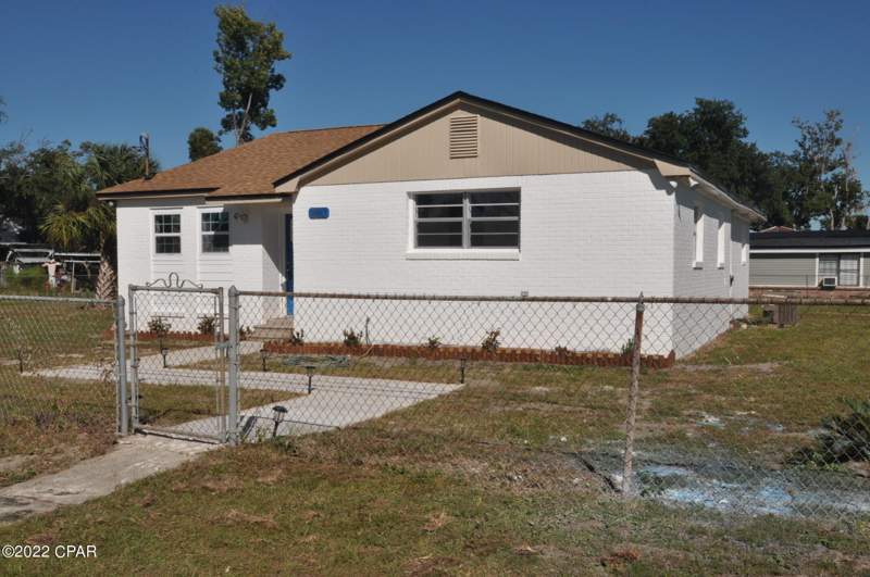 3 bedroom SingleFamilyResidence at 802 College Avenue, Shermans 2nd Add, Panama City — photo 3