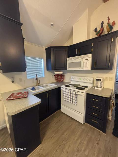 1219 Thomas 203, Panama City Beach FL - photo 11 of 47