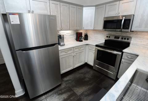 17545 Front Beach Road 1609, Panama City Beach FL - photo 12 of 39