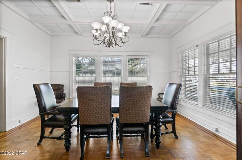5 bedroom SingleFamilyResidence at 896 Main Street, Chipley, Chipley — photo 4