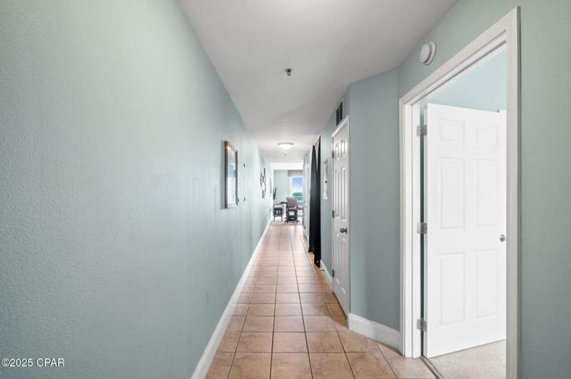 1 bedroom Condominium at 9902 S Thomas Drive 936, Laketown Wharf, Panama City — photo 2